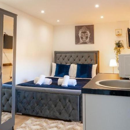 Heathrow Guest House - Oakway Feltham Zewnętrze zdjęcie